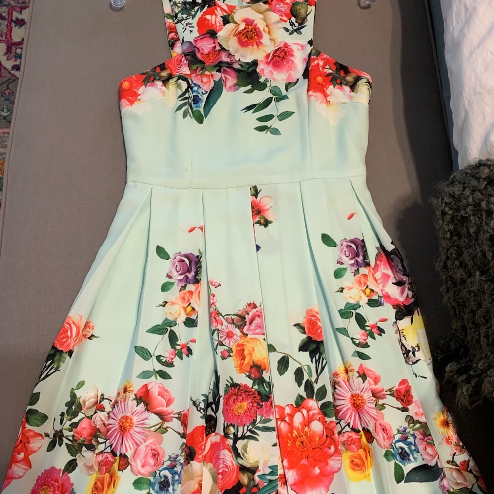 Gianni bini floral dress